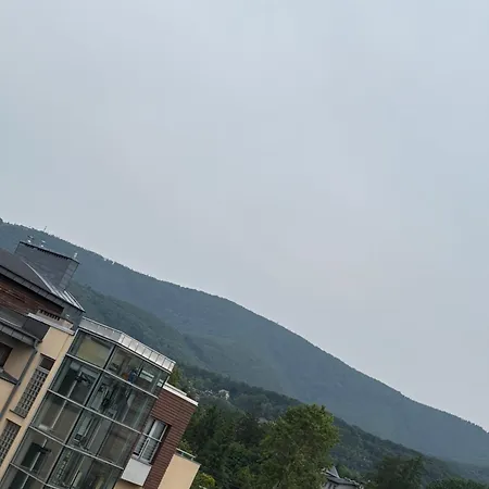 Zacisze 乌斯特龙
